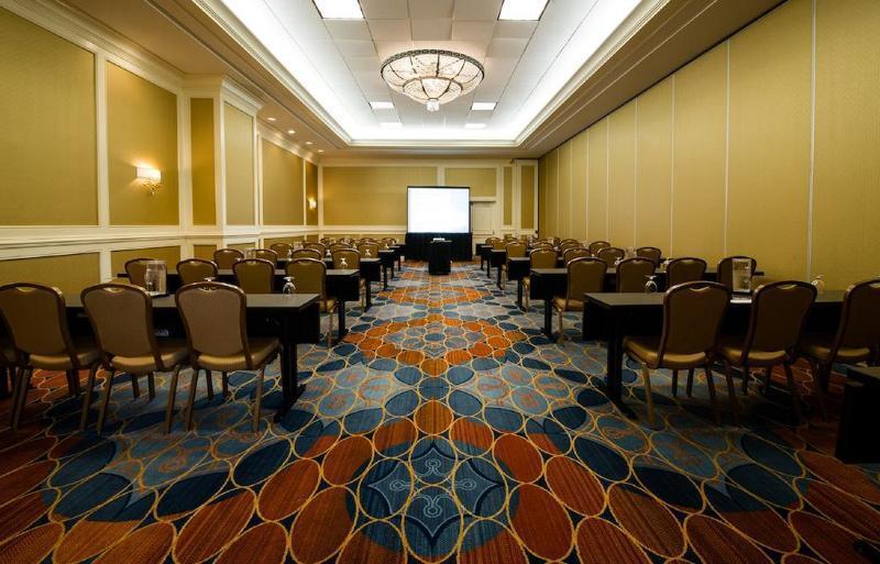 Sheraton Memphis Downtown Hotel Экстерьер фото