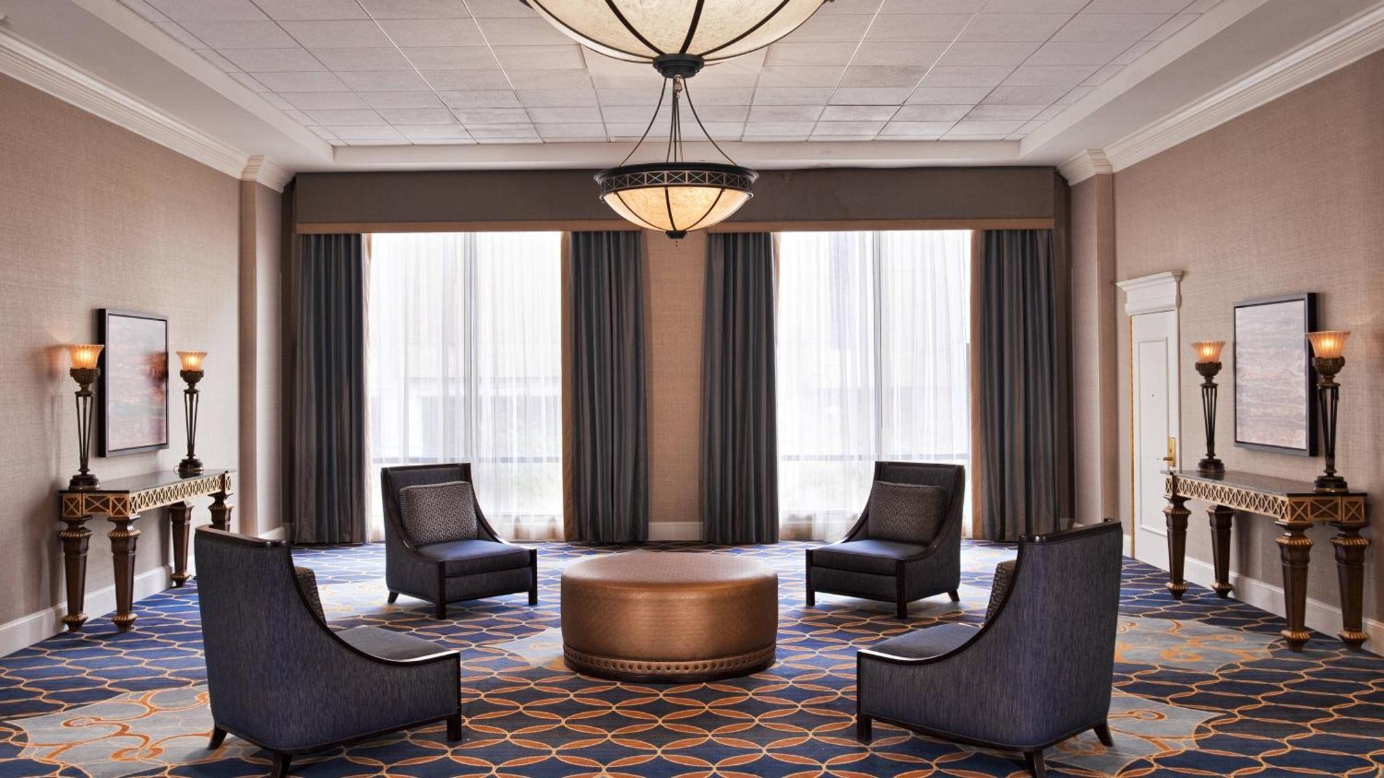Sheraton Memphis Downtown Hotel Экстерьер фото