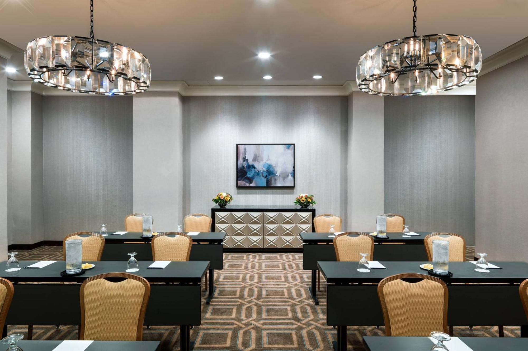 Sheraton Memphis Downtown Hotel Экстерьер фото